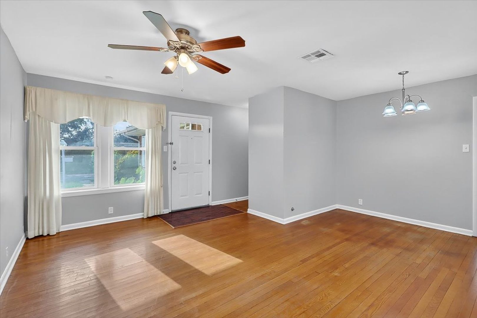 4637 Calvin – photo 5