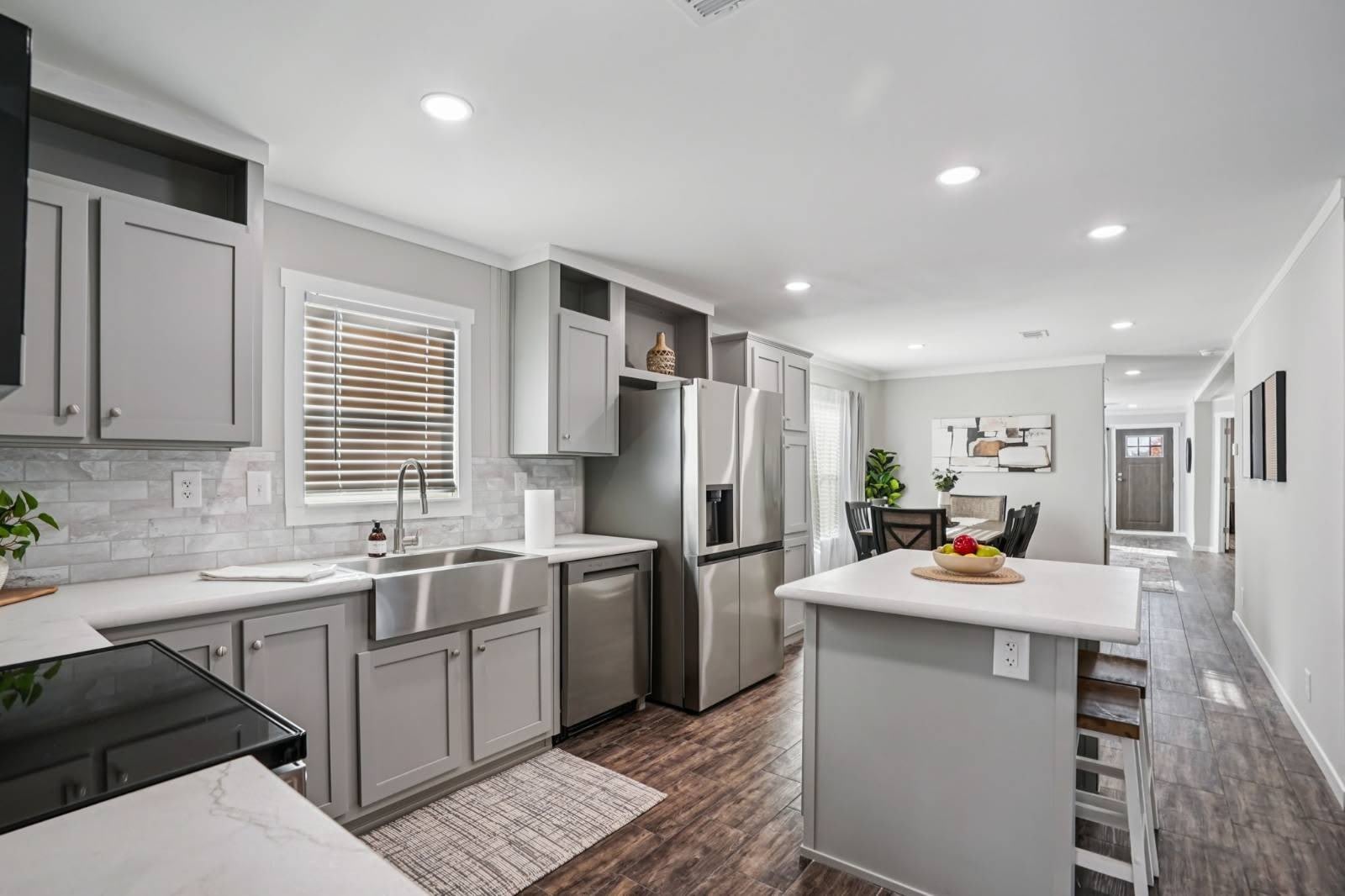 1621 American Drive – photo 3