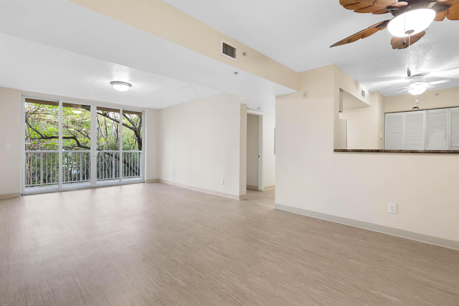 529 East Sheridan Street – photo 5