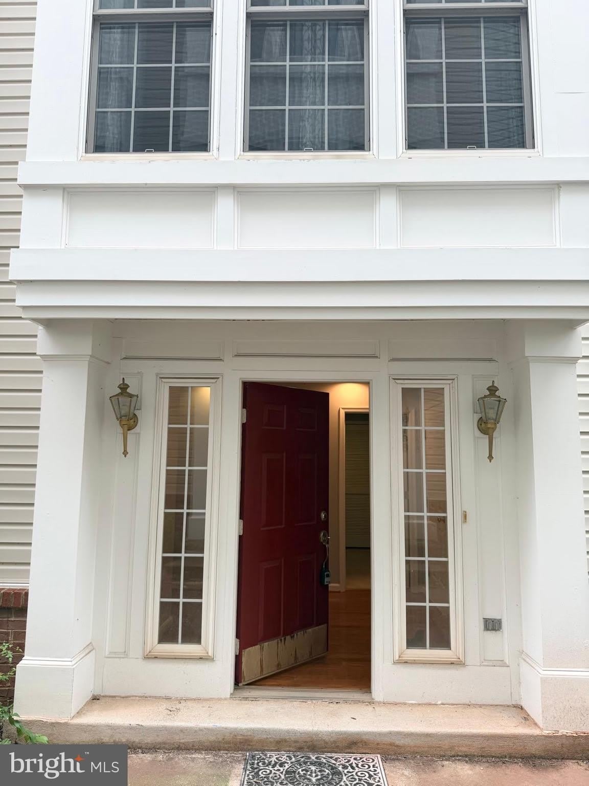 46190 WALPOLE Terrace – photo 2