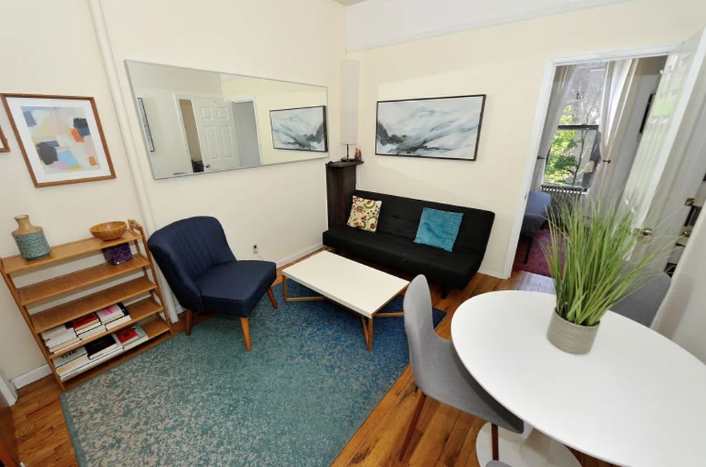 692 9th Ave – photo 2