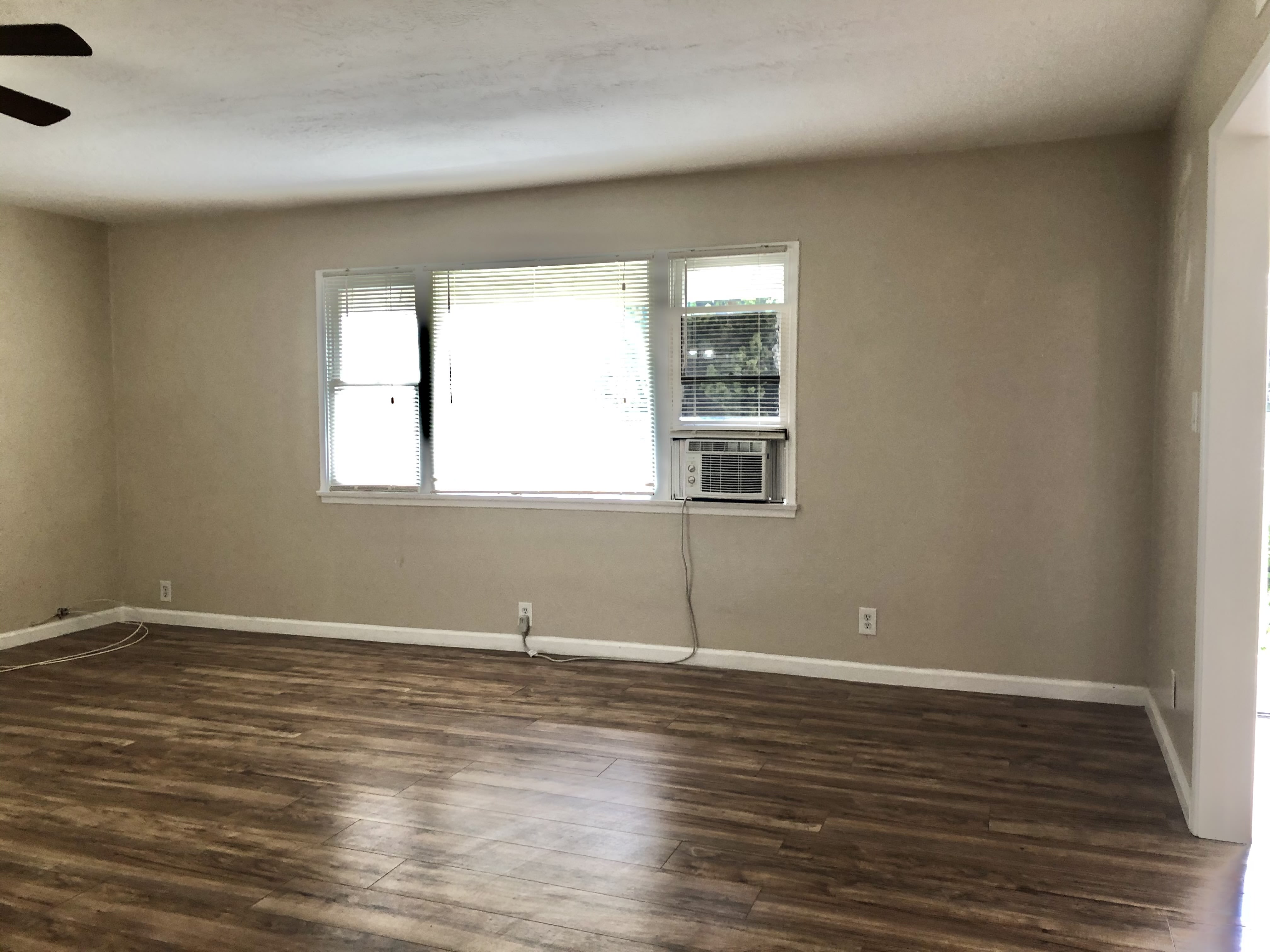 5818 Pickering Ave – photo 4
