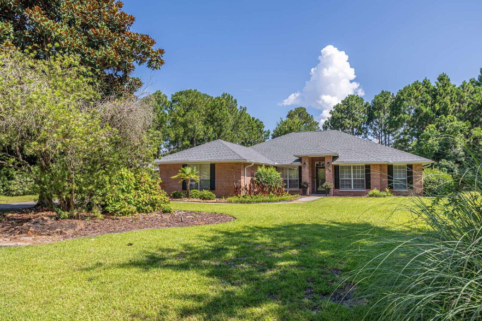 130 W Shipwreck Road – photo 2