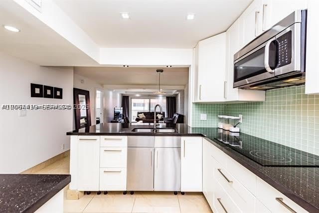 2081 S Ocean Dr – photo 2