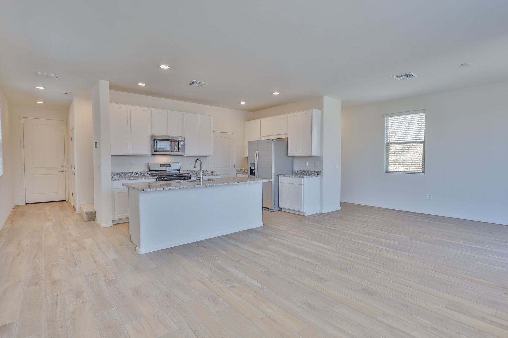 3 Bedroom 2 5 Bath New Build Home – photo 1