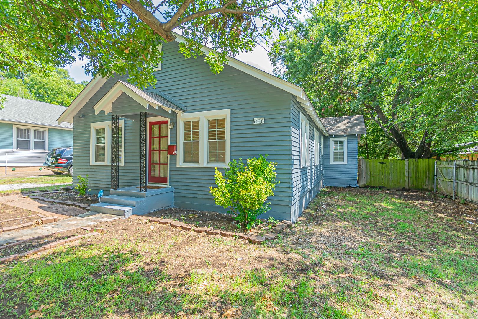 Move In Special: August Rent Free! – photo 3