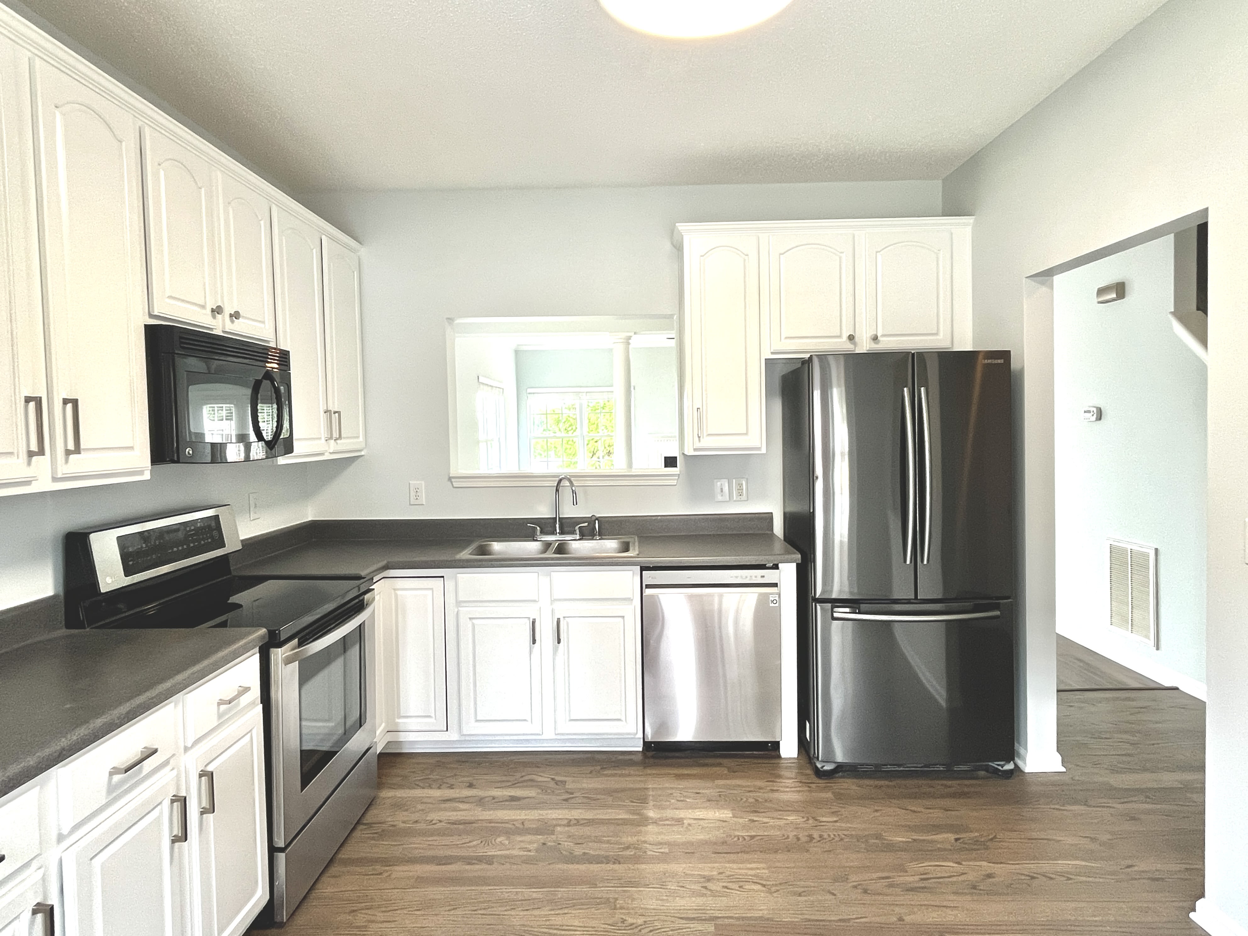 8330 Bratt Avenue – photo 3