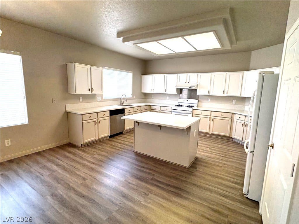 8504 Crest Hill Avenue – photo 3