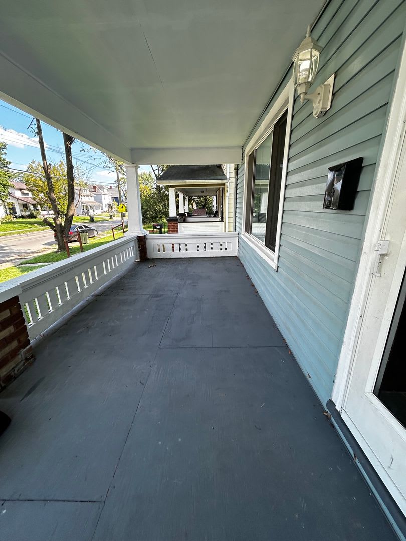 Spacious Three Bedroom 2-Story Single House with Basement – photo 2