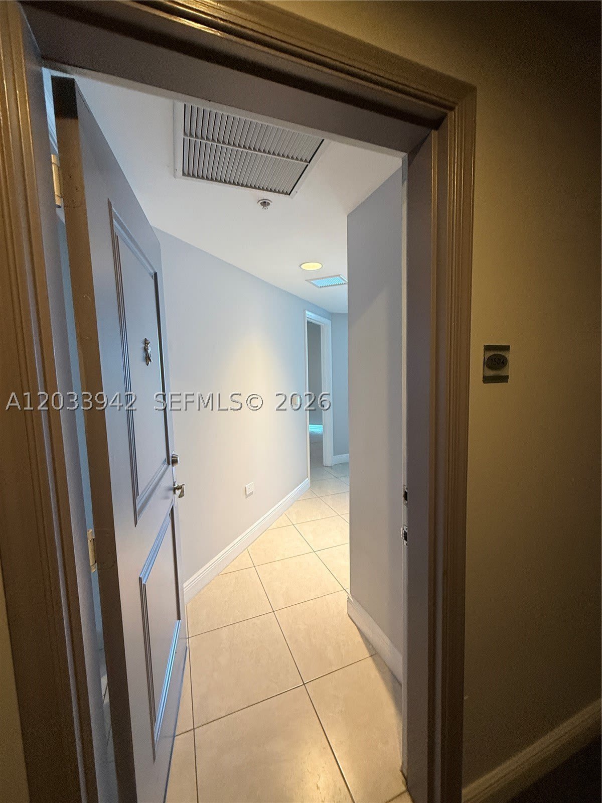 480 NE 30th St – photo 2