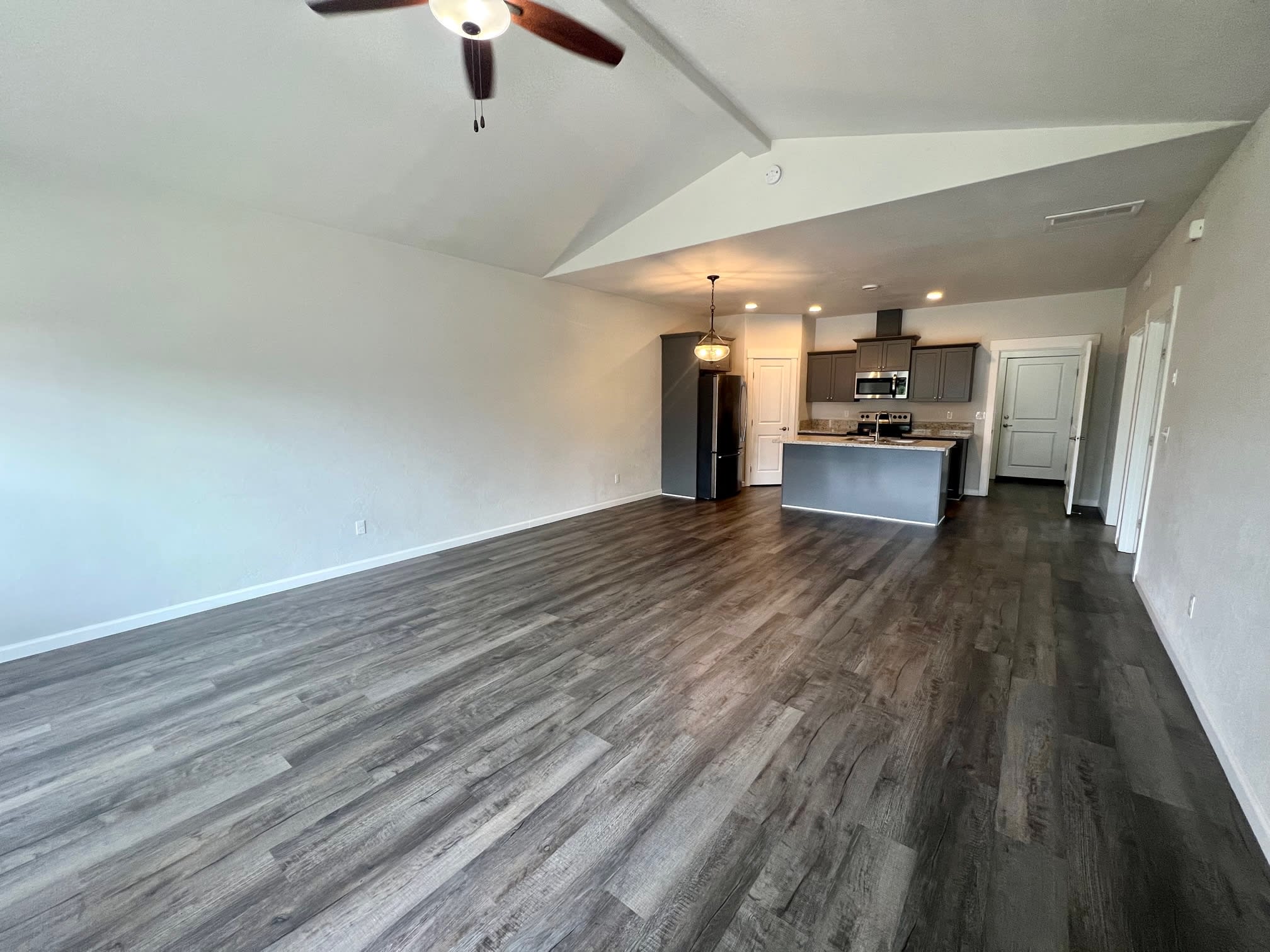 199 Mellecker Way – photo 3