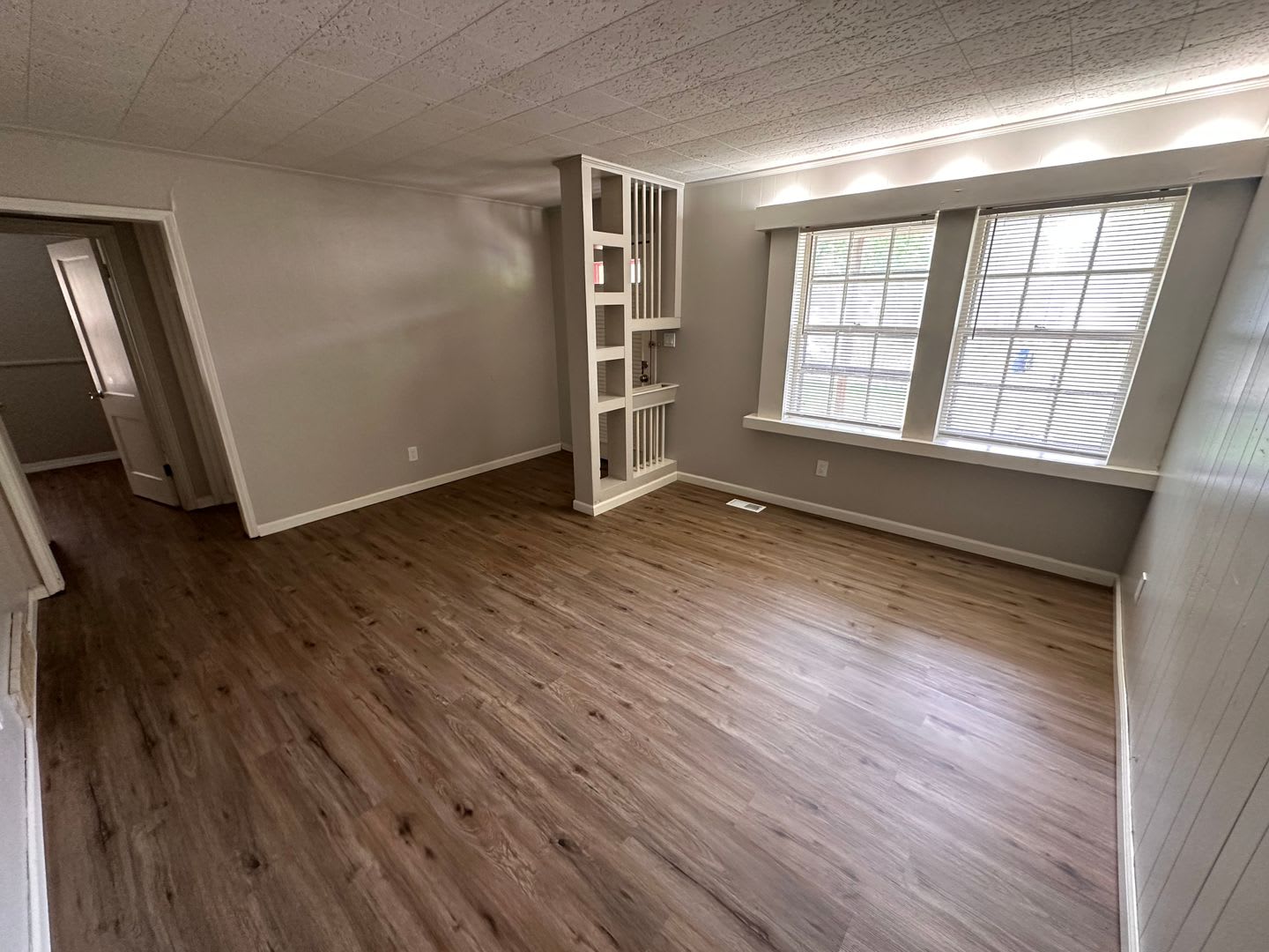 950 2 Bedroom 1 Bathroom Cozy Single Family Home Accepting Housing Vouchers – photo 3