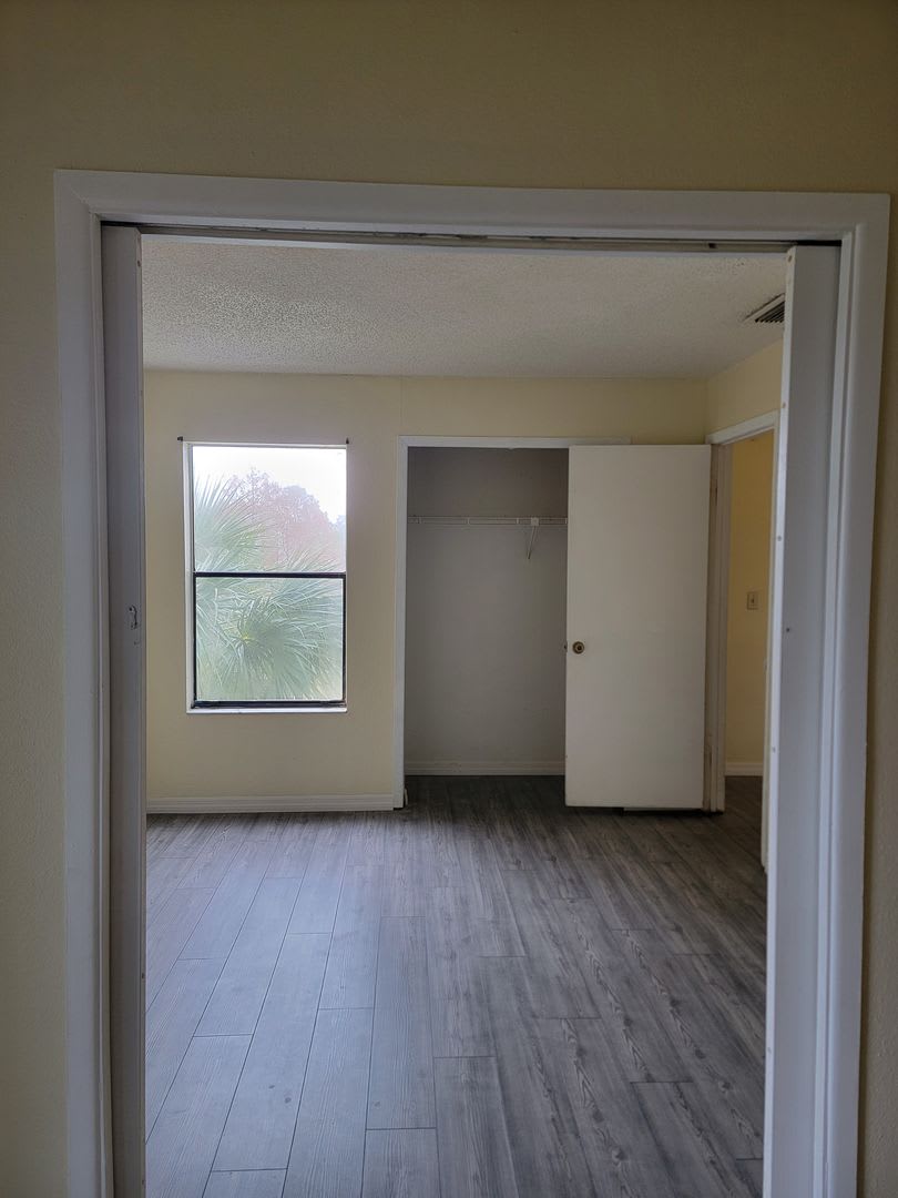 2031 Cascades Blvd. – photo 5