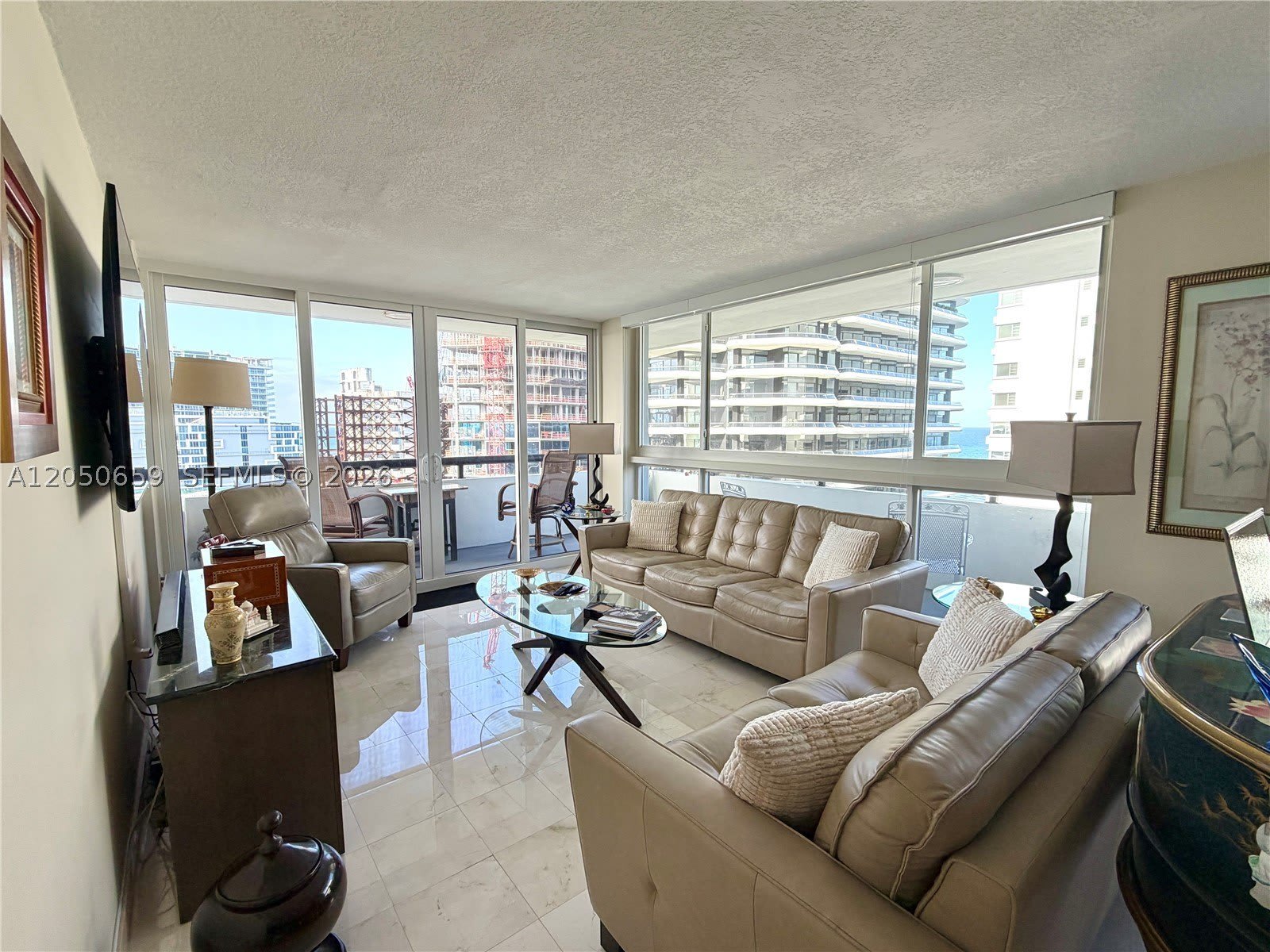 3200 Collins Ave – photo 2