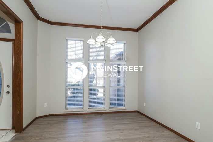 617 Greenfield Drive – photo 5
