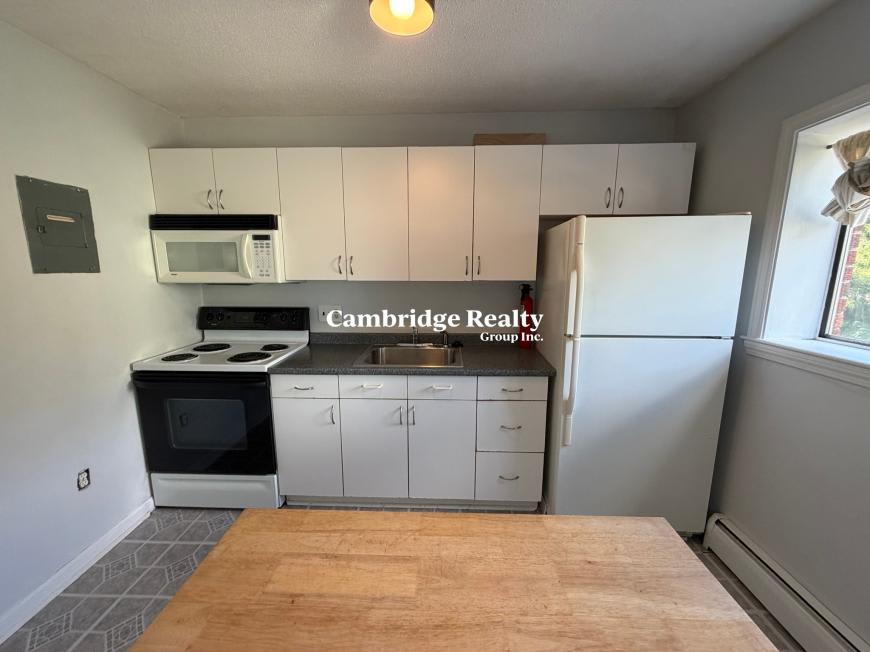 2595 Massachusetts Ave. – photo 4