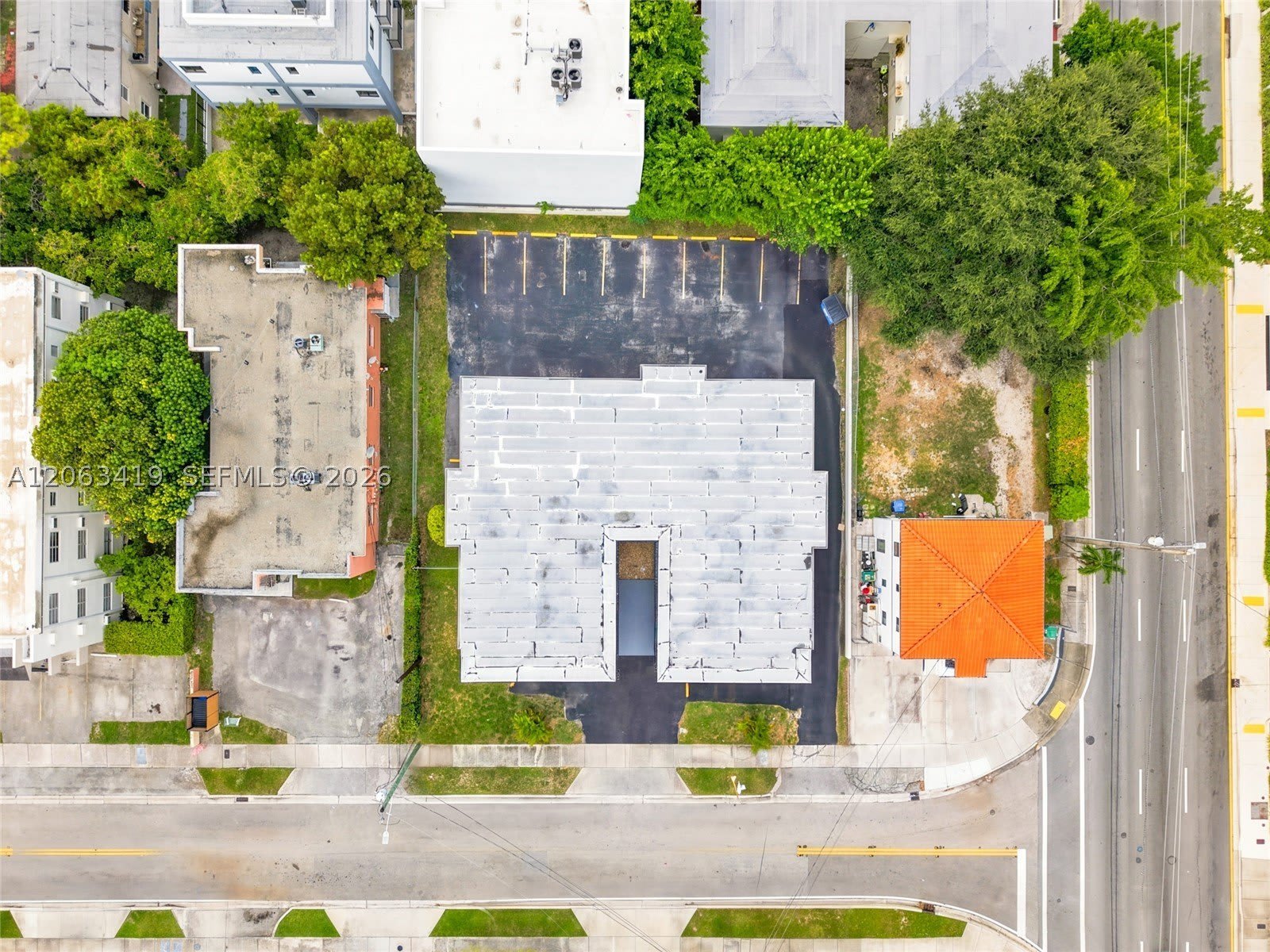 635 SW 7th Ct – photo 3