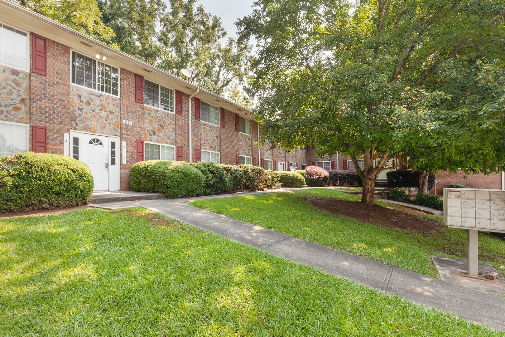 641 Powder Springs Smyrna LLC – photo 3