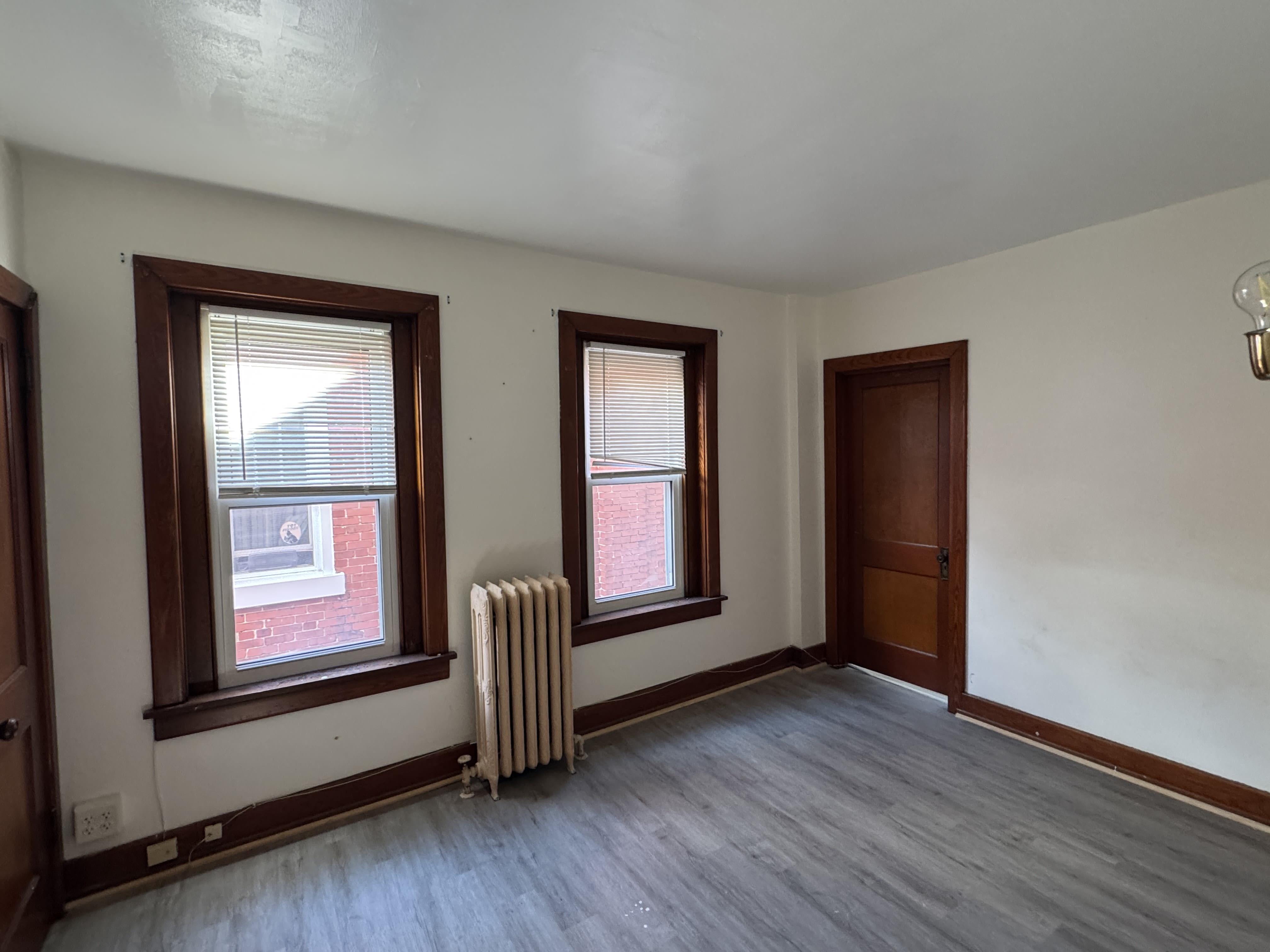 581 Guilford St – photo 3