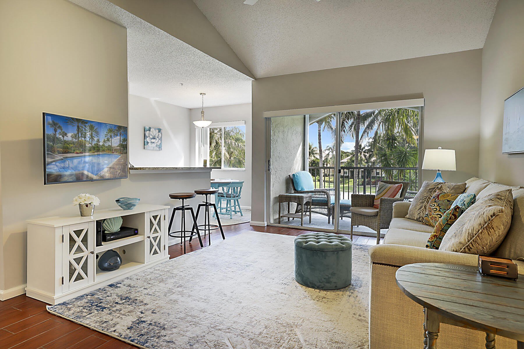 272 VILLAGE Boulevard – photo 5