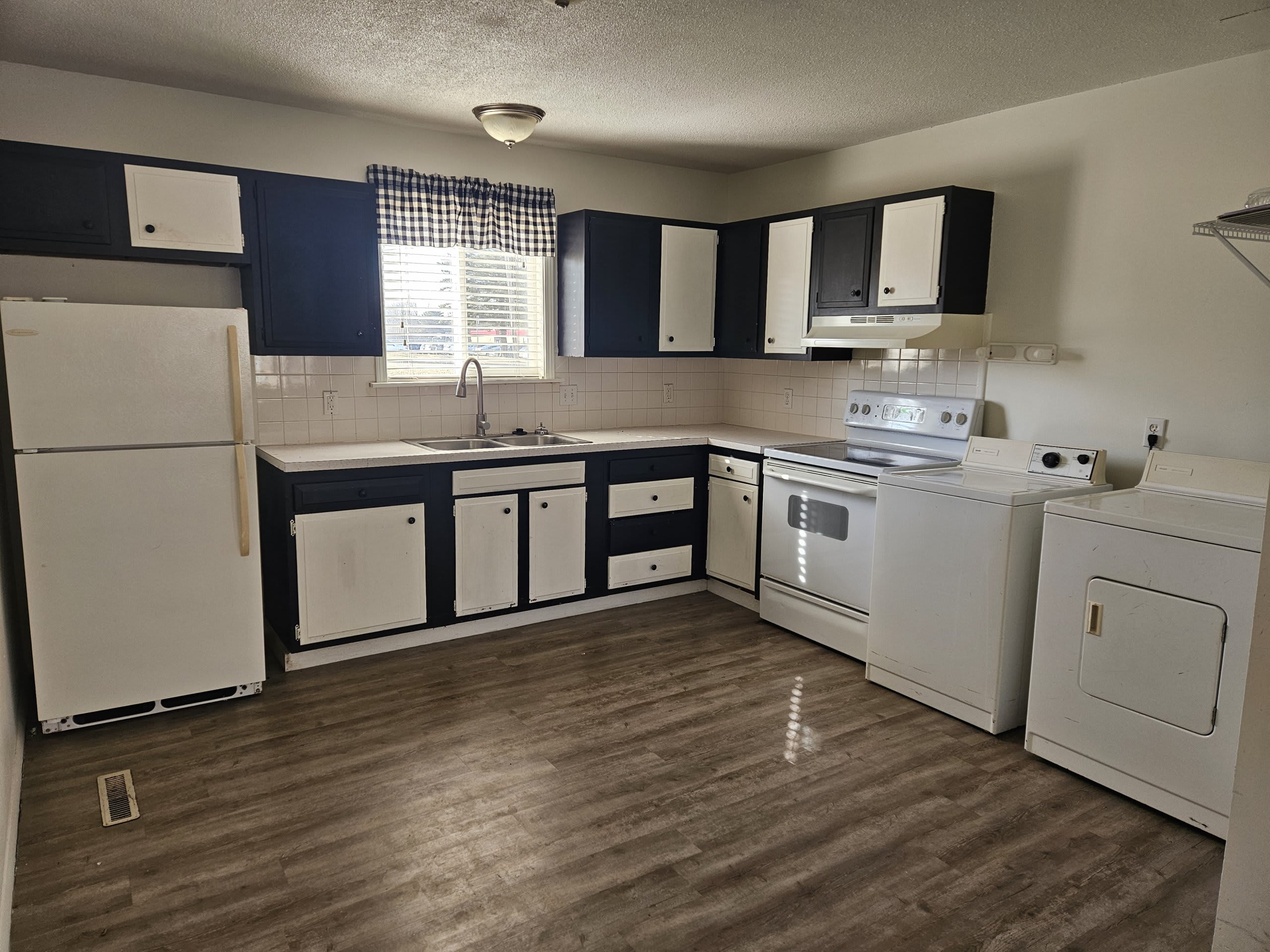 614 South Mill Street – photo 2
