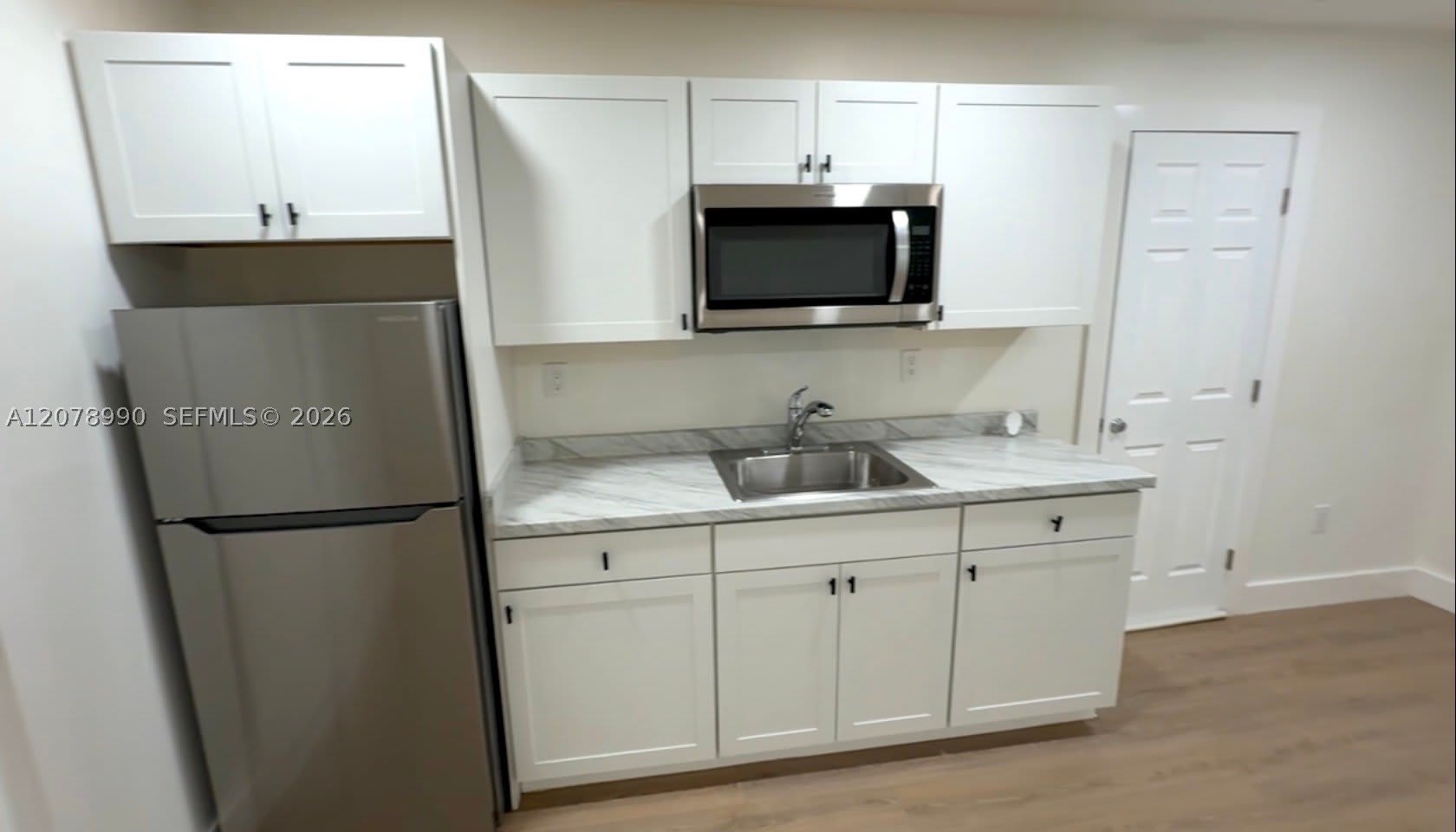2120 SW 83rd Ave – photo 2