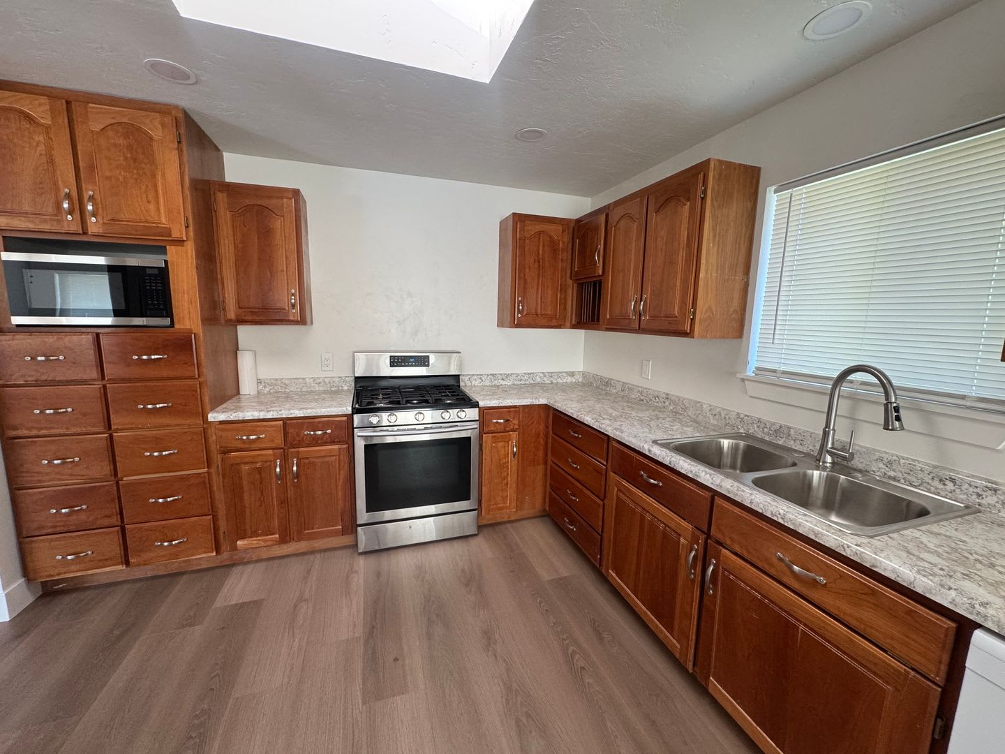 Beautiful home for rent in Pleasant Grove – photo 3
