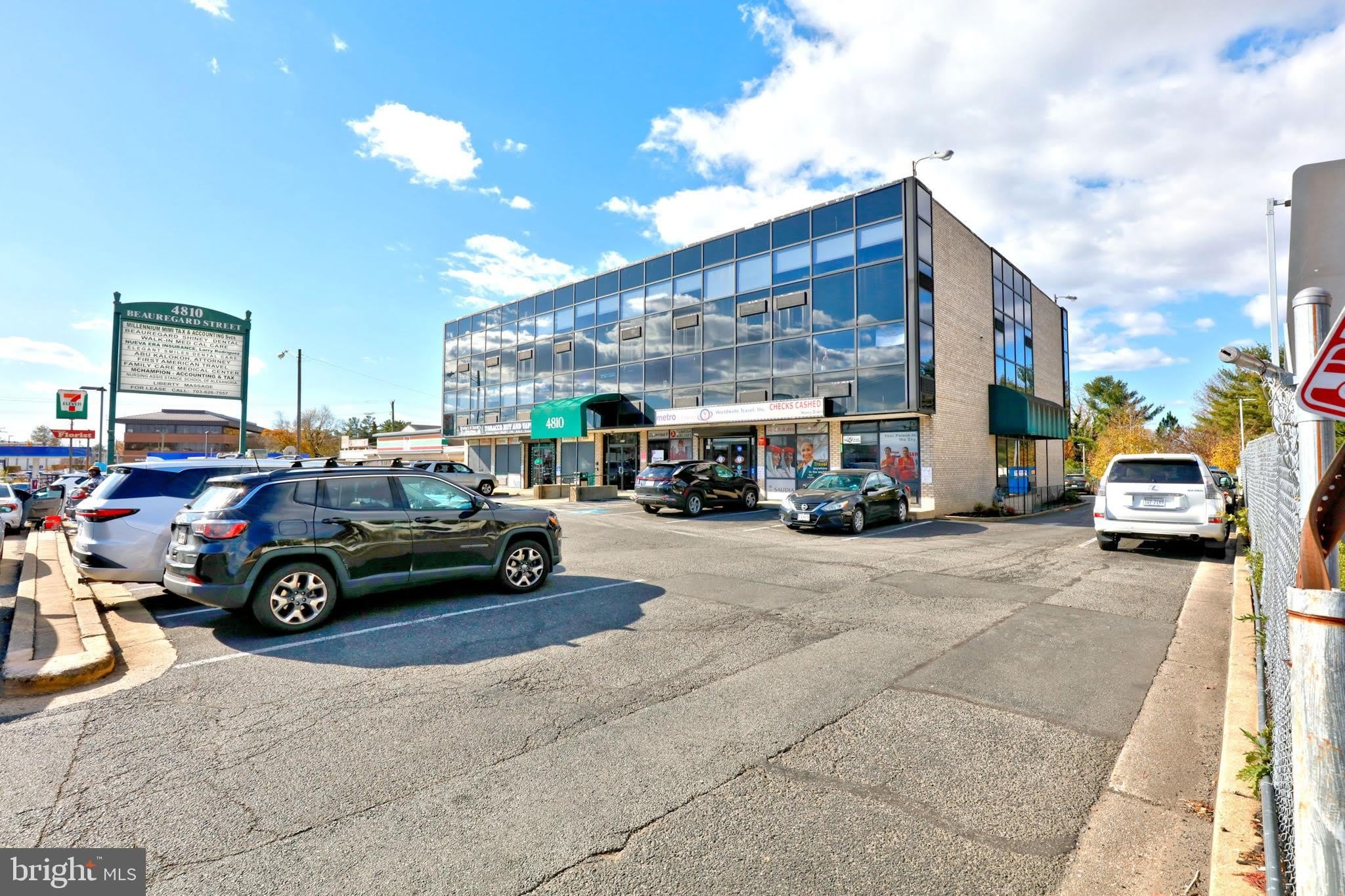 4810 BEAUREGARD Street – photo 4