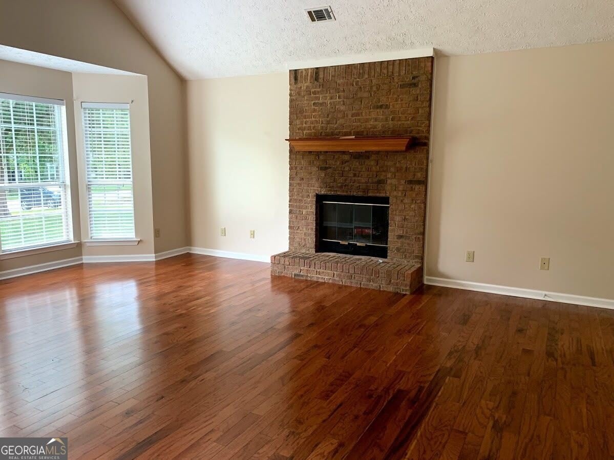 175 Richmond Place – photo 2