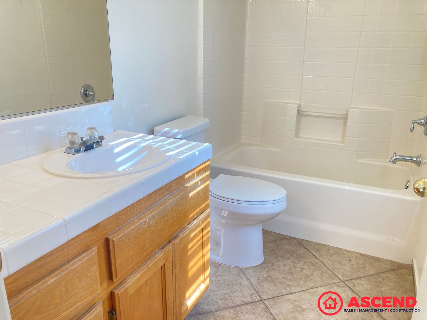 Comfortable 2BD/2BA Home in Bakersfield's Desirable 93312 — Fully Equipped! – photo 5