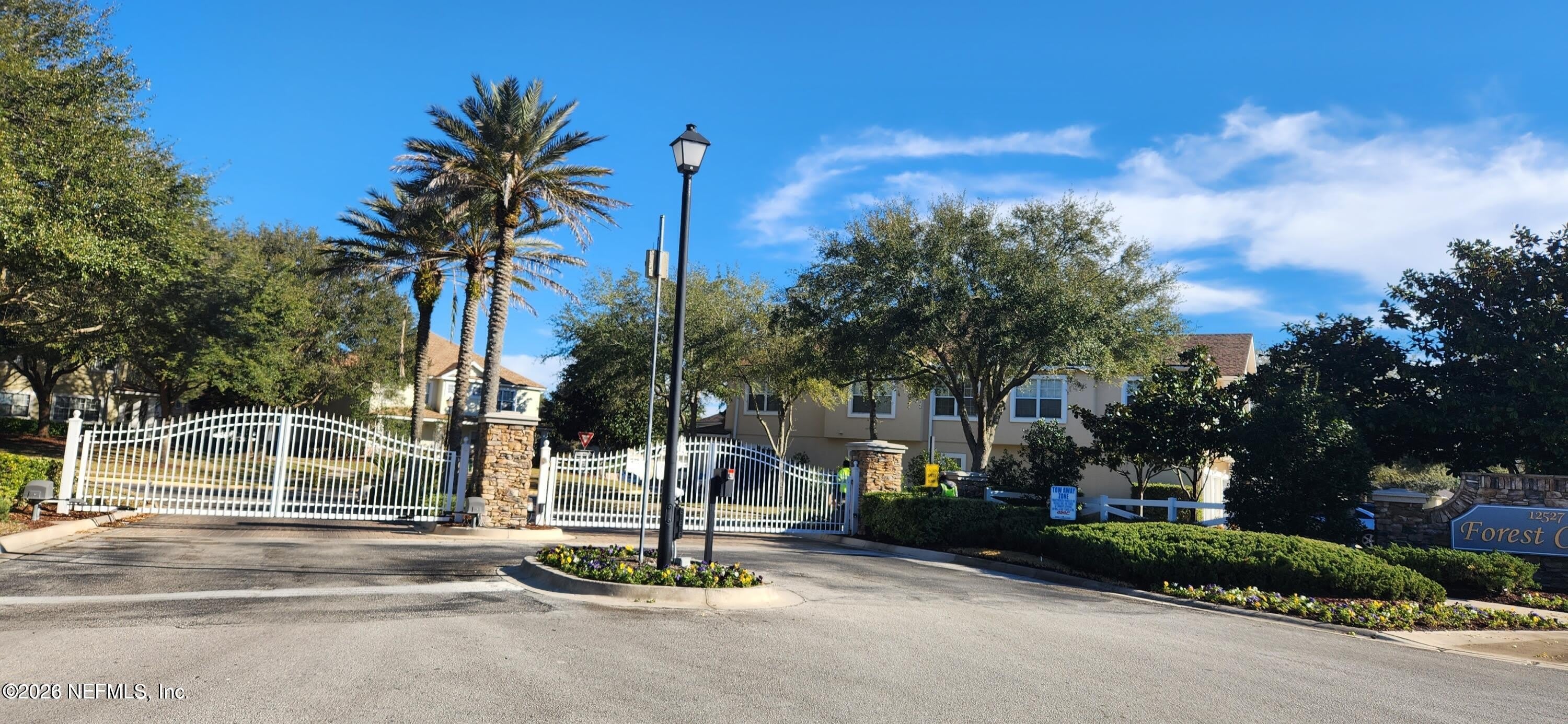1716 FOREST LAKE Circle – photo 1
