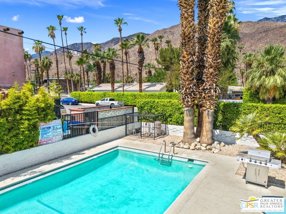 1674 S Via Salida – photo 4