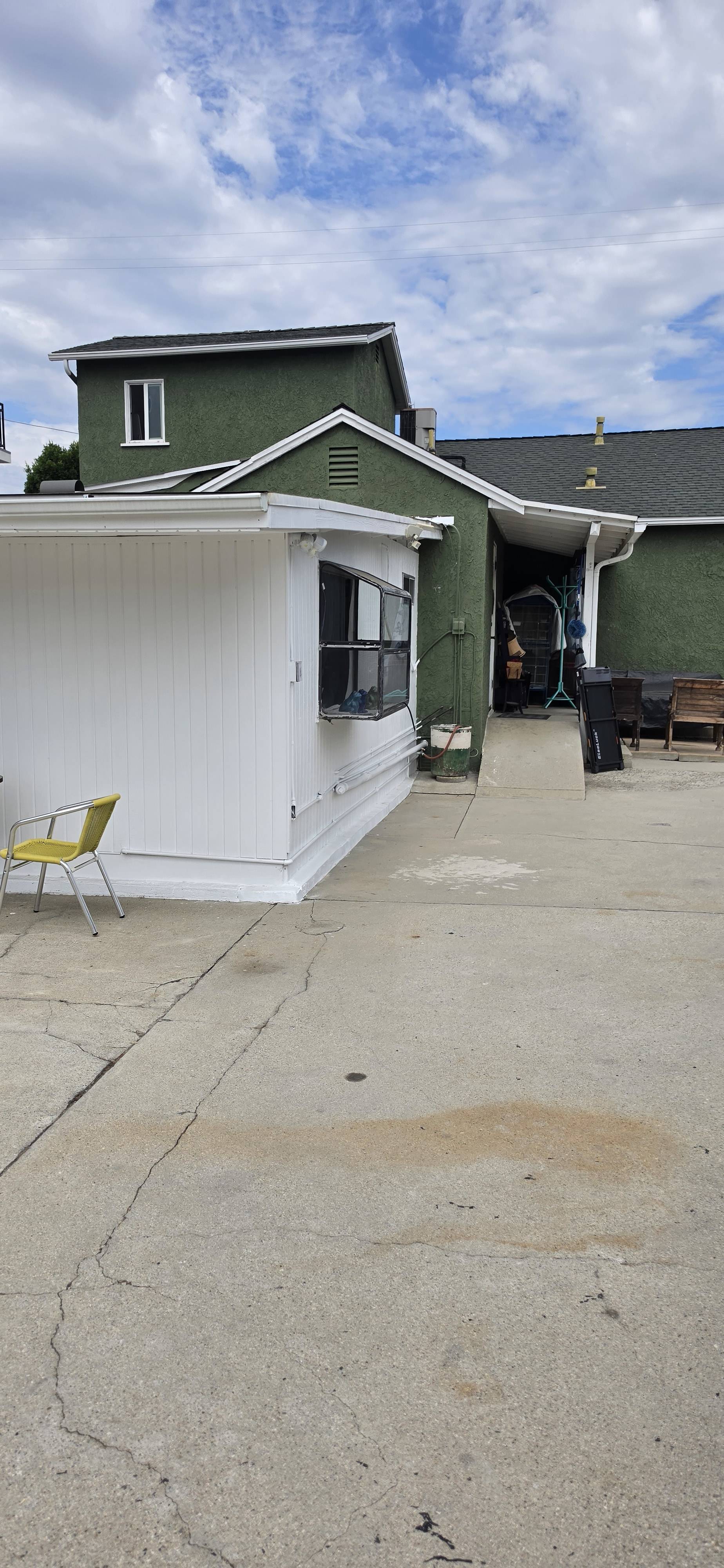 5723 Klump Ave – photo 3