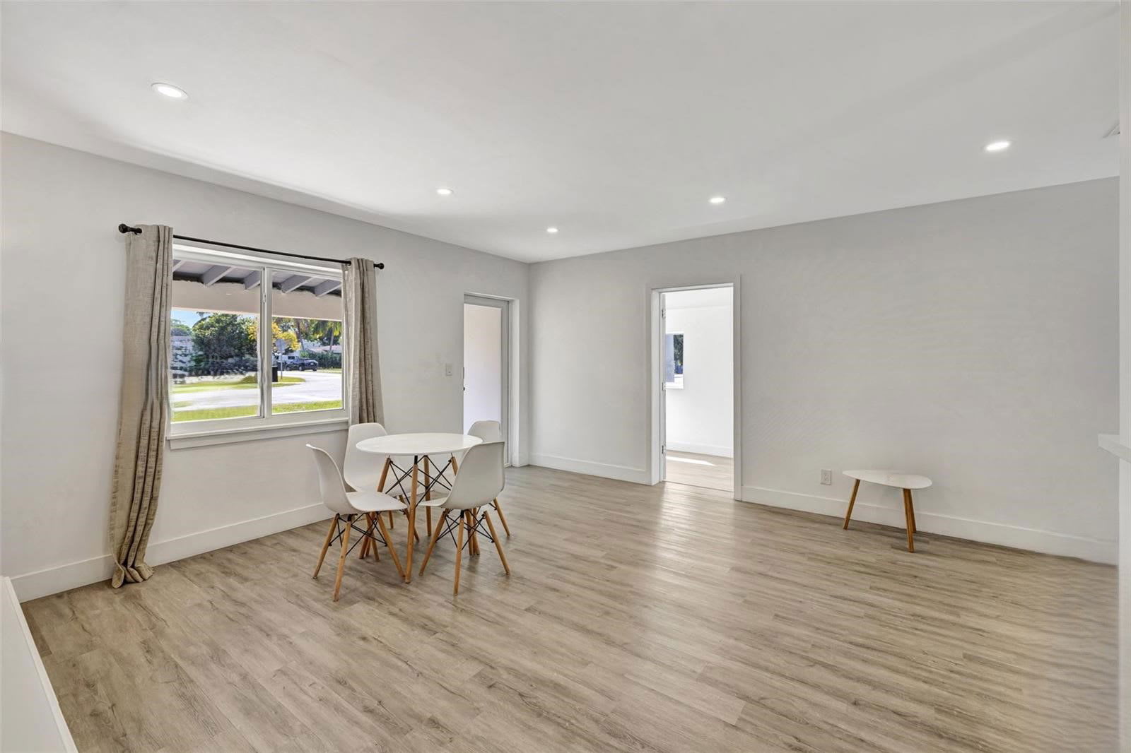 843 Southwest 20th Street – photo 5