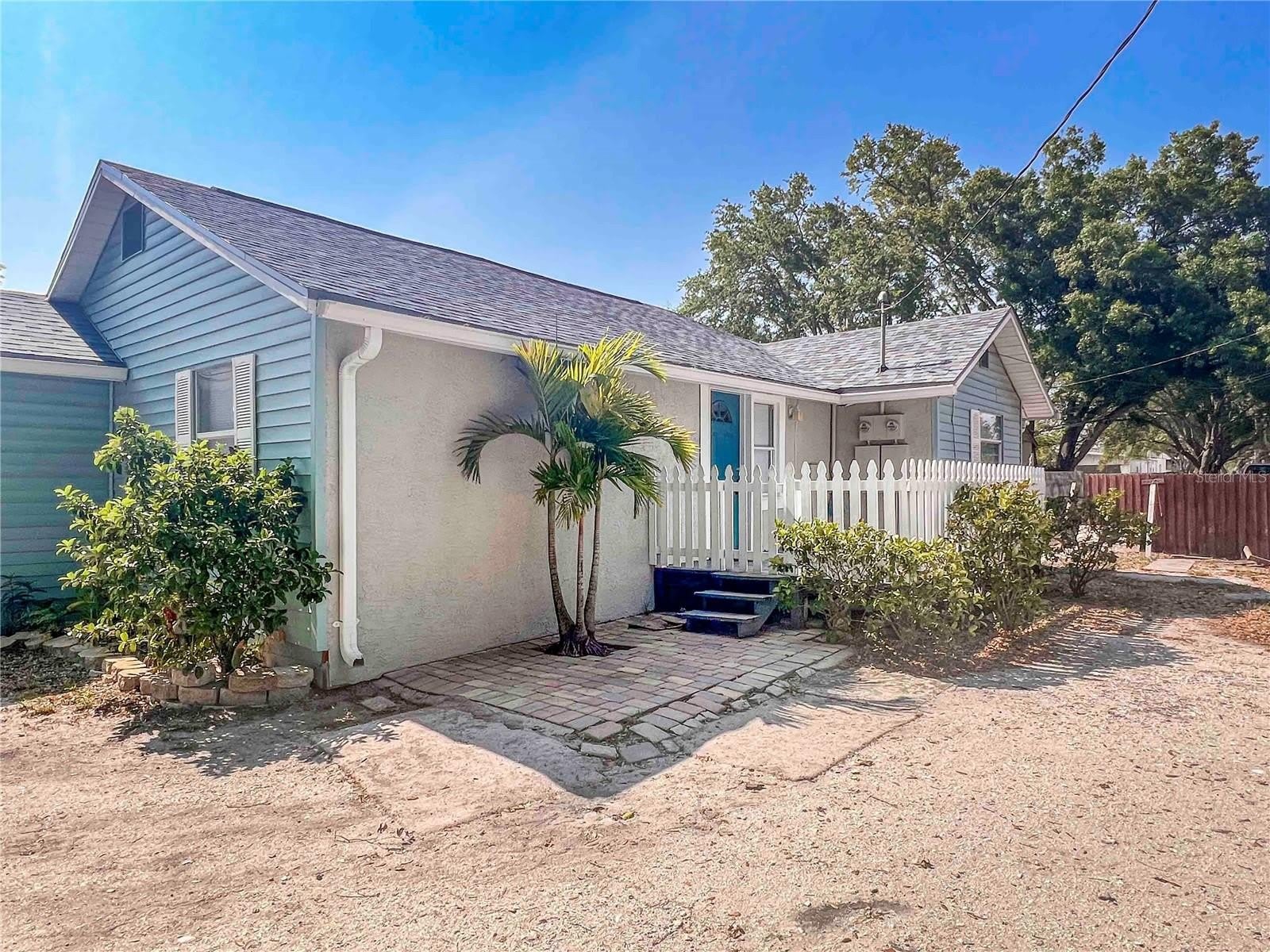 2137 ROSELAWN Street – photo 2