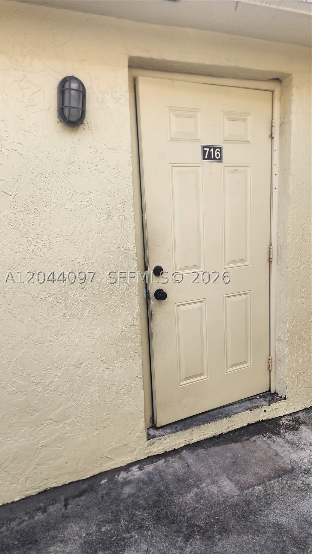 1045 S Flagler Ave – photo 2