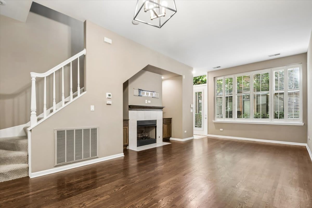960 N Crosby Street – photo 4