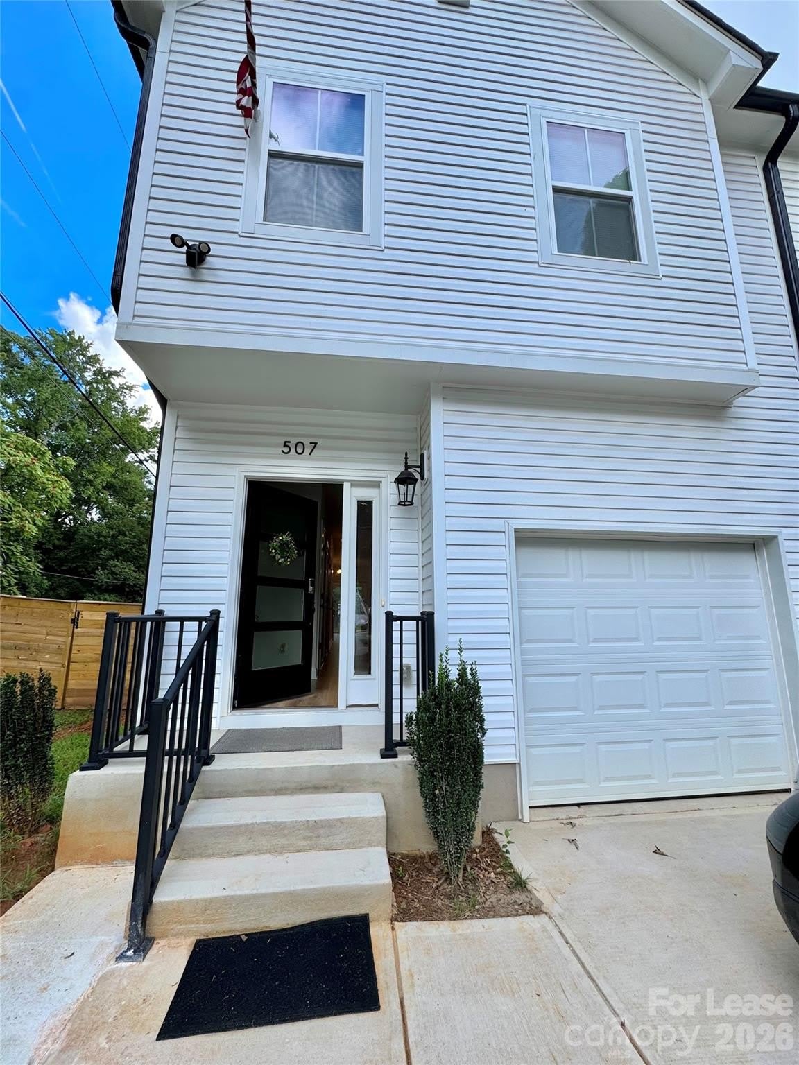 507 Greenwood Drive – photo 2