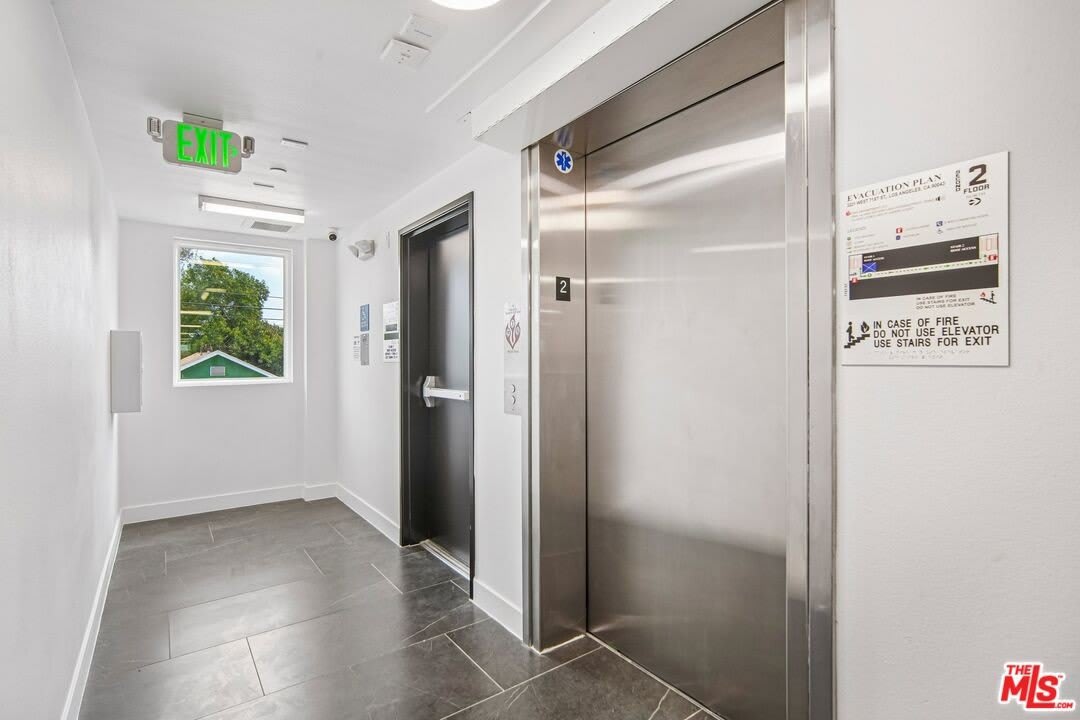 3221 W 71st St – photo 2