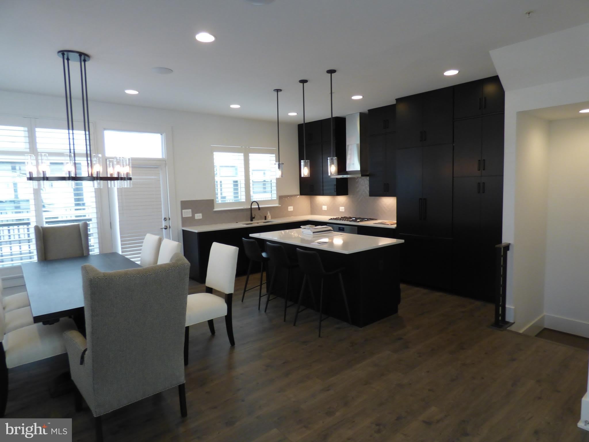 11360 EMERALD PARK Road – photo 5