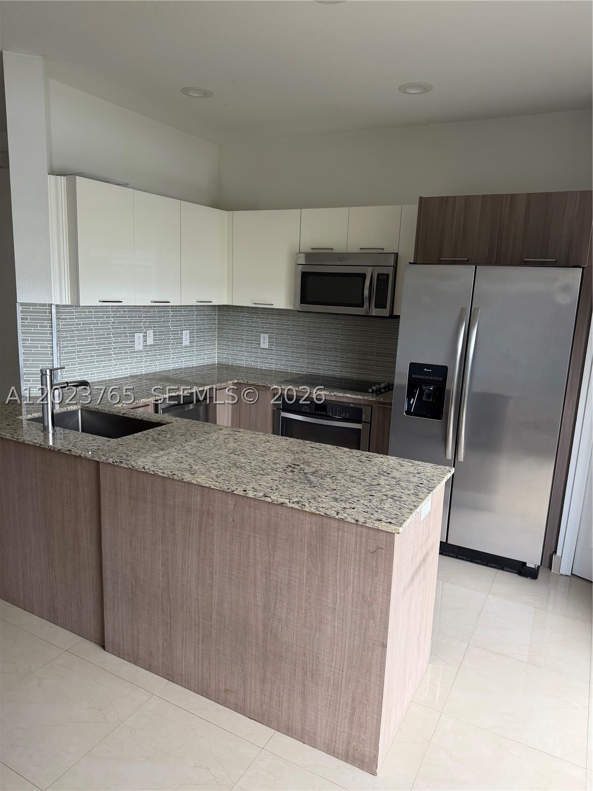 10803 NW 83rd St – photo 4
