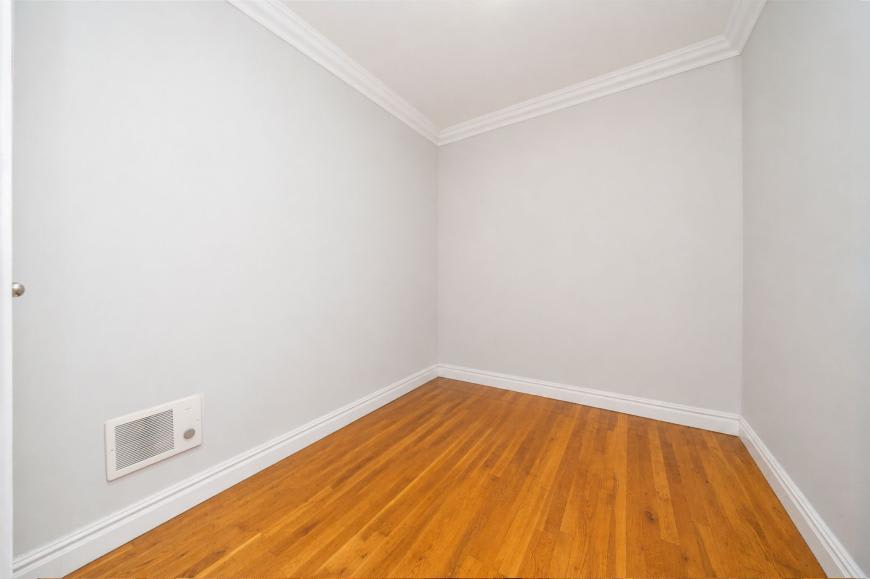 452 9th Avenue – photo 4