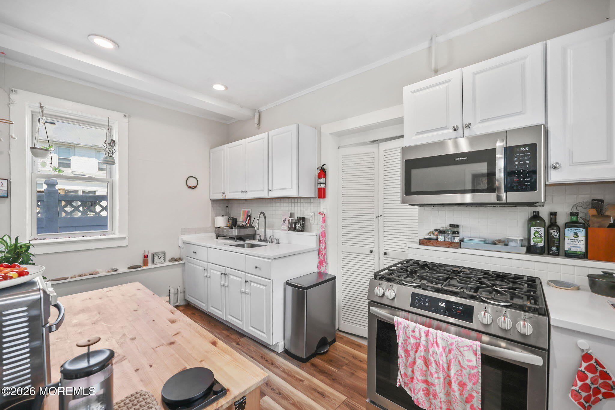 208 4th Avenue – photo 5