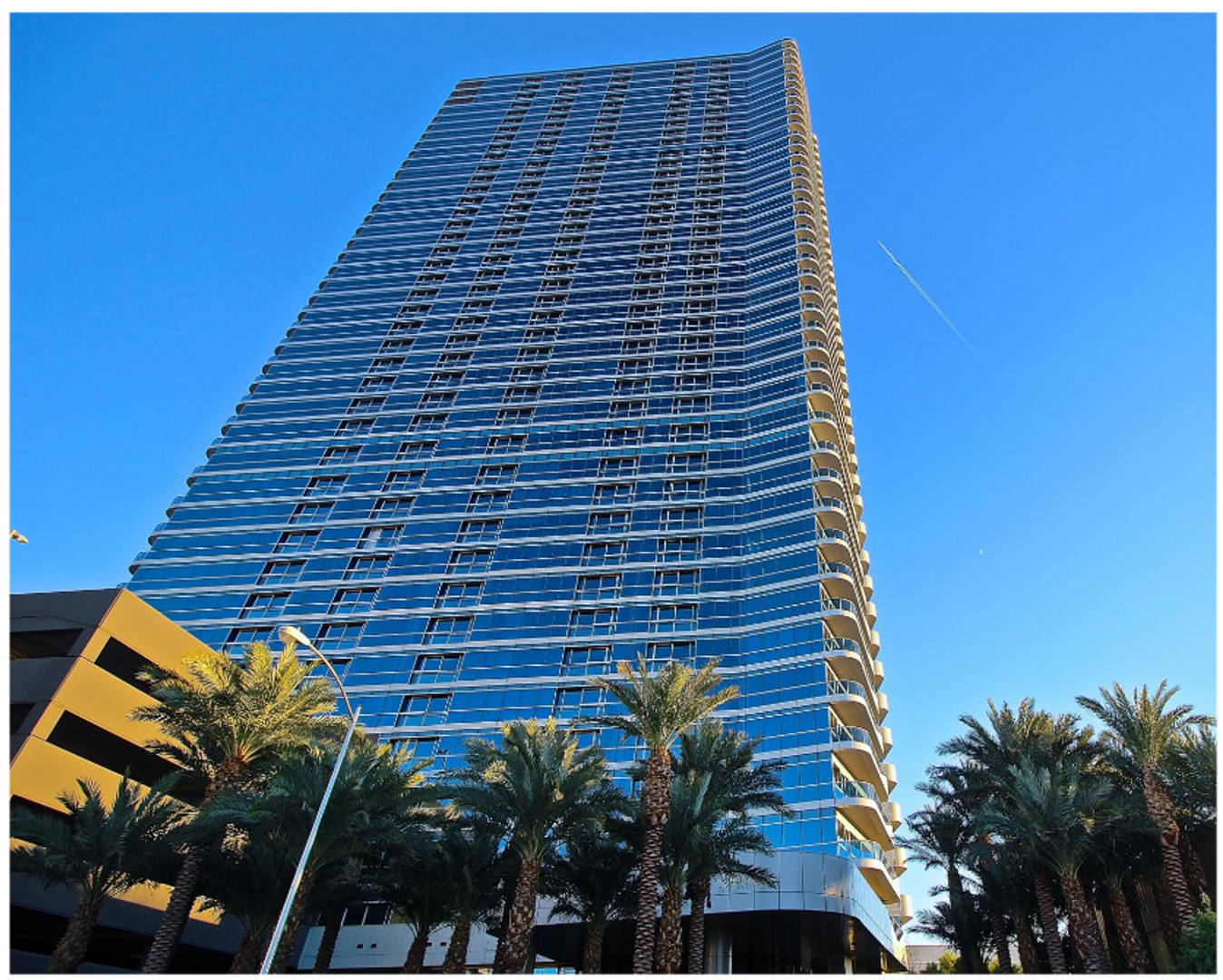 Experience Elevated High Rise Living At The Martin – photo 2