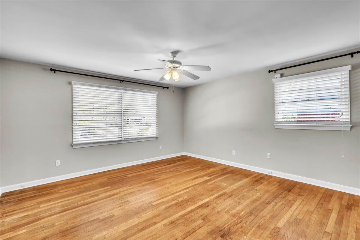 317 Kensington Drive – photo 4