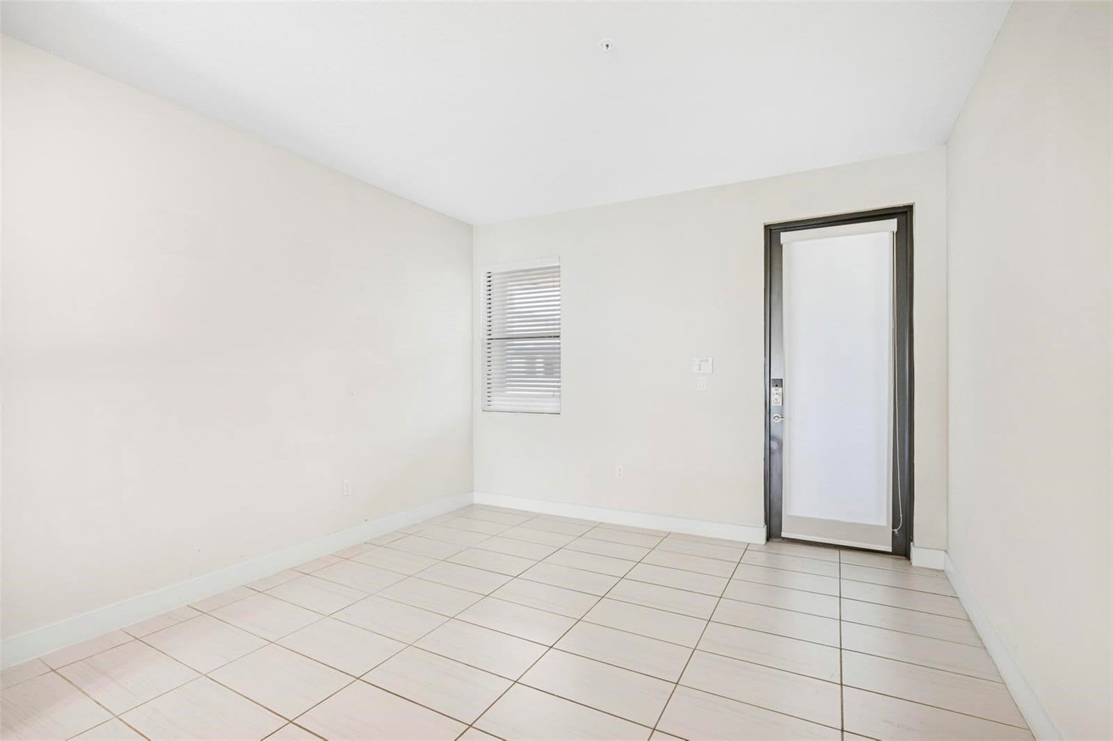 7865 Northwest 104th Avenue – photo 5