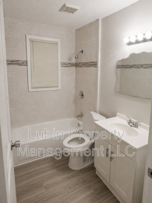1575 Cella St – photo 5