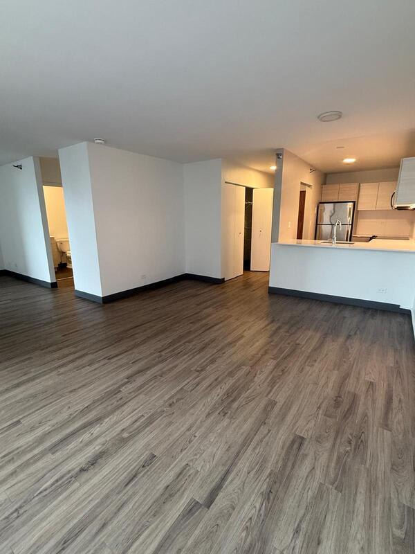 400 E Ohio – photo 2