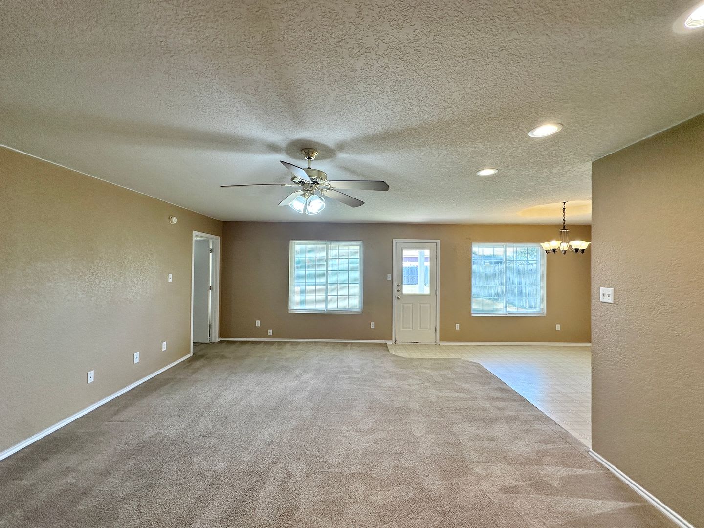 4404 Waterside Dr – photo 3