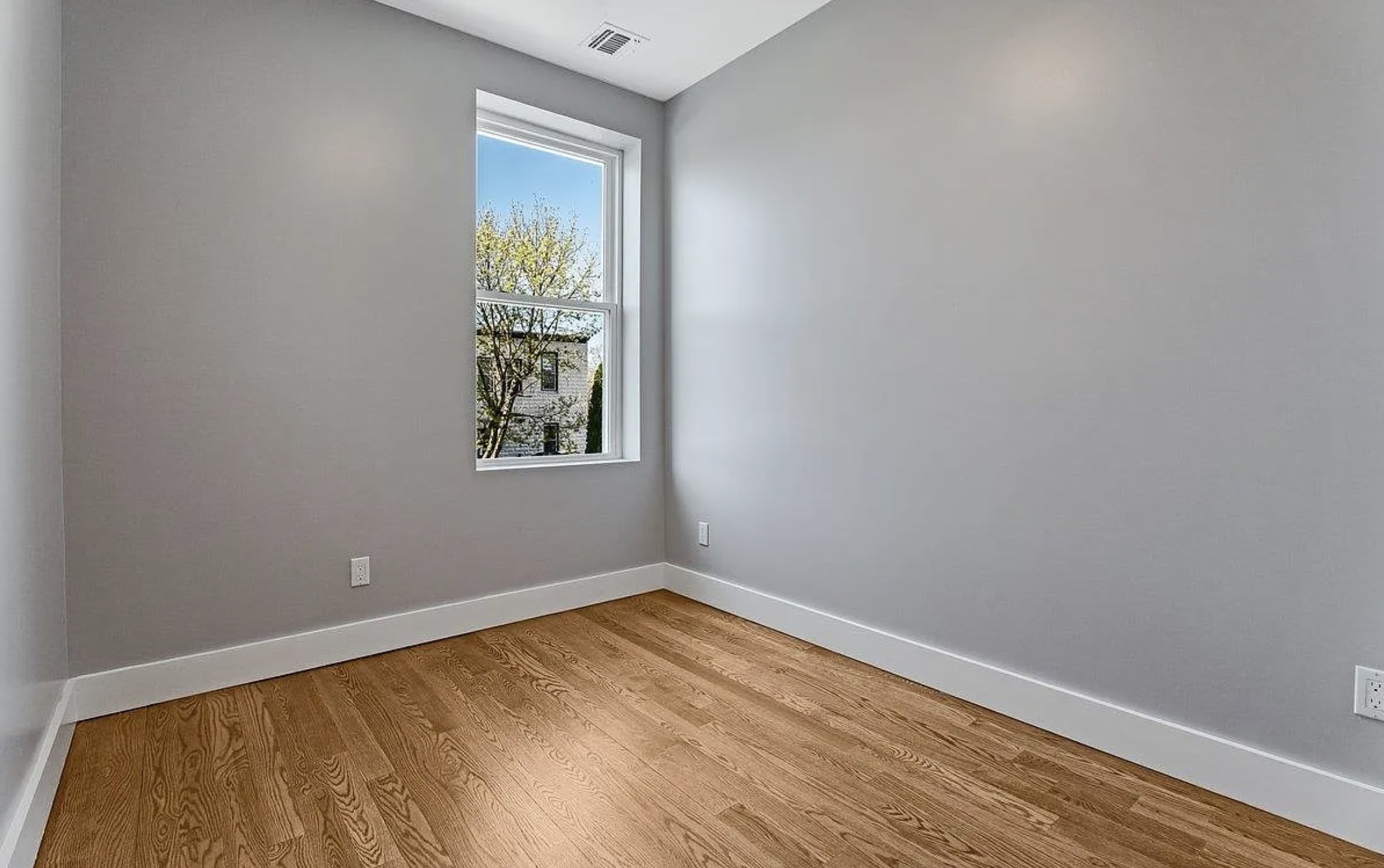 191 Franklin St – photo 4
